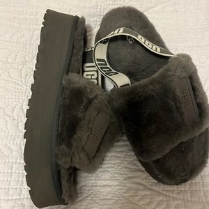 Ugg platform grey slipper size 8